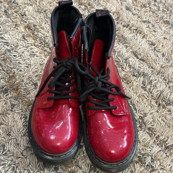 Dr. Martens kids Red patent Boots with Chunky Sole sz 2. 1460J - Picture 3 of 10